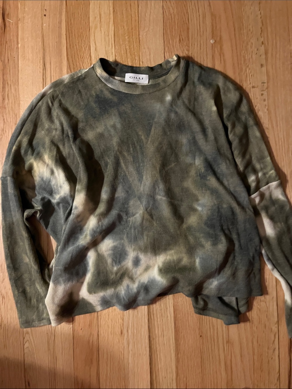 Gilli Men's Olive & Cream Tie-Dye Crewneck Sweater